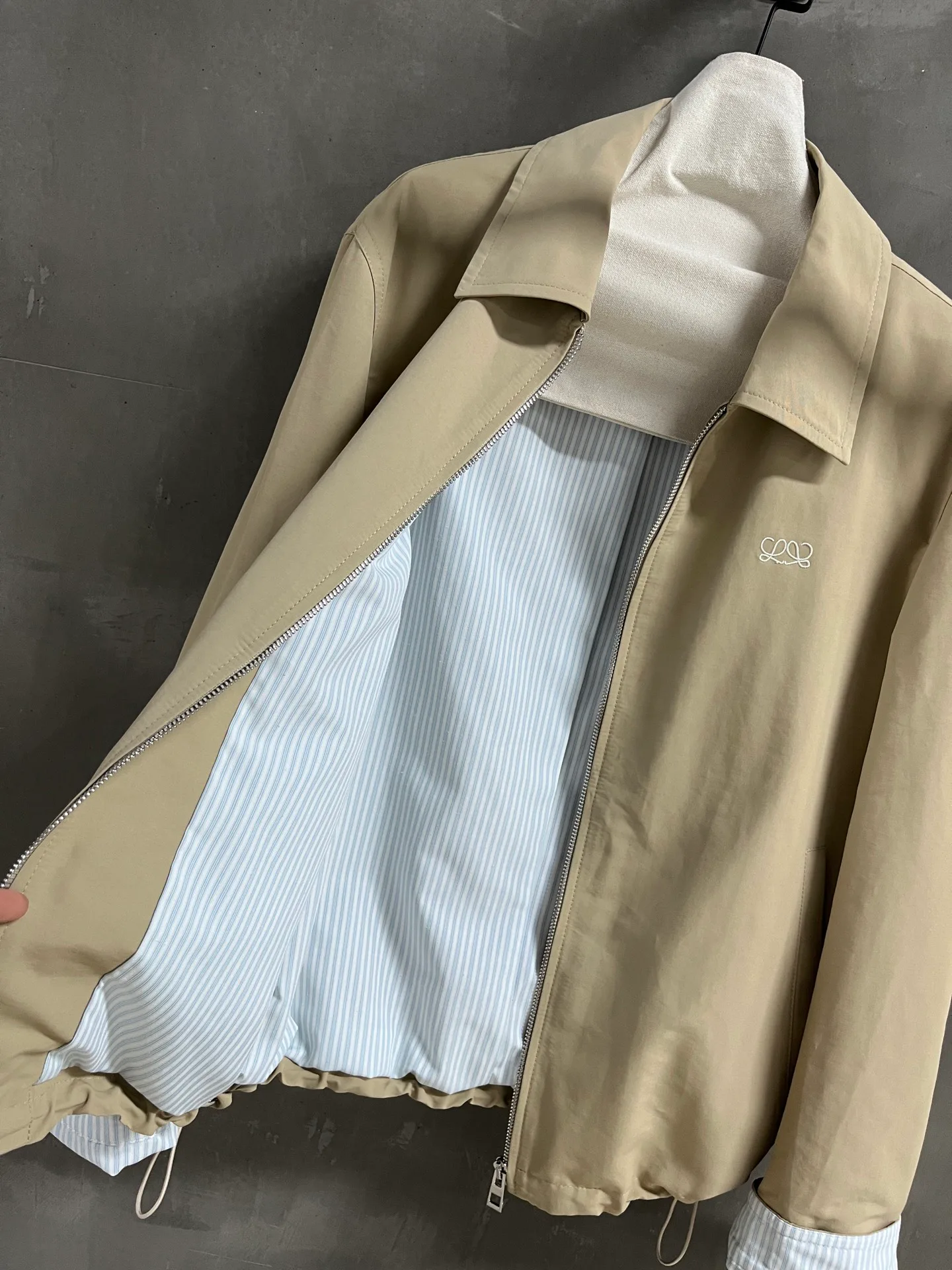 Women's Jackets And Down Jackets LOEWE 18172817
