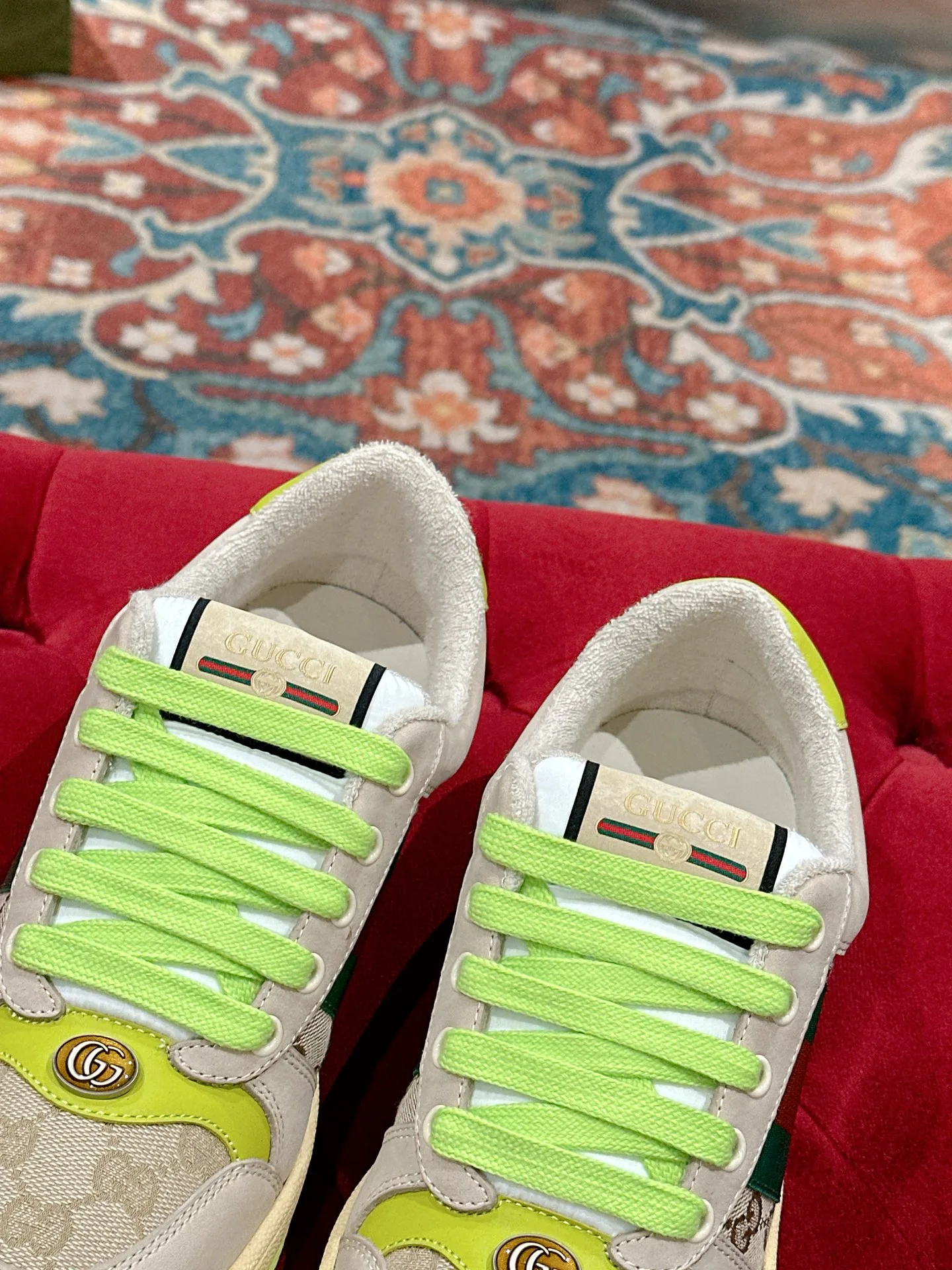 Women's Sneakers GUCCI 17956646
