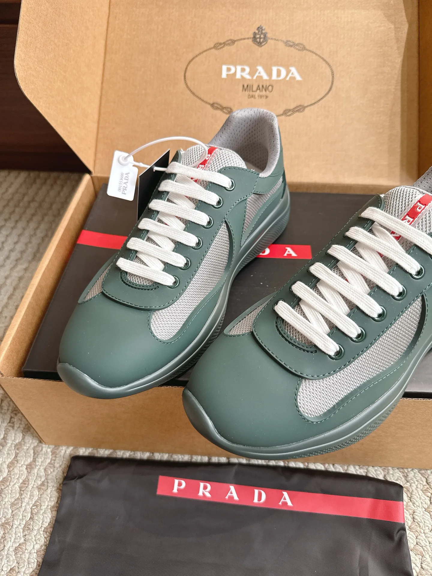 Women's Sneakers PRADA 17470437