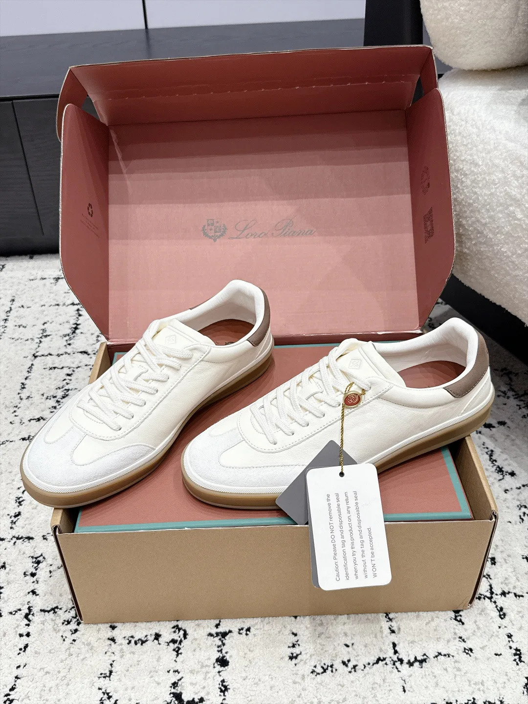 Women's Sneakers LORO PIANA 18133330