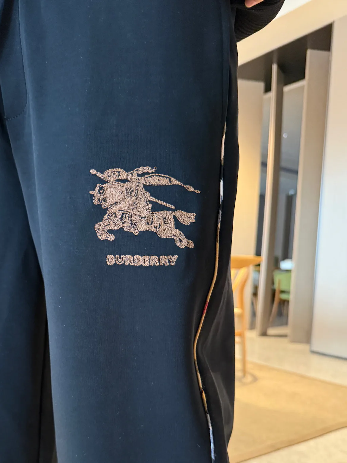 Men's Trousers BURBERRY 18345778