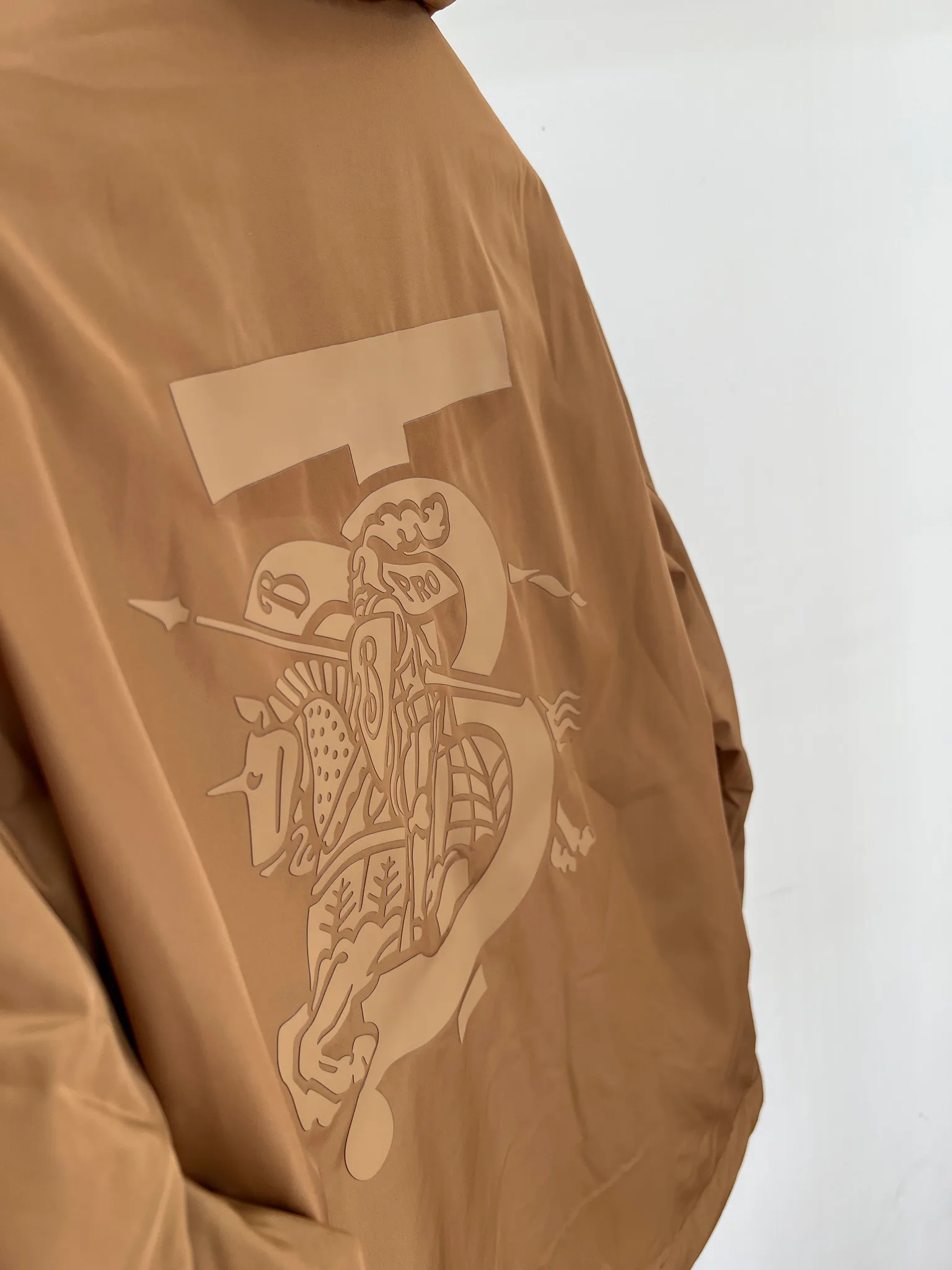Women's Jackets And Down Jackets BURBERRY 18415755