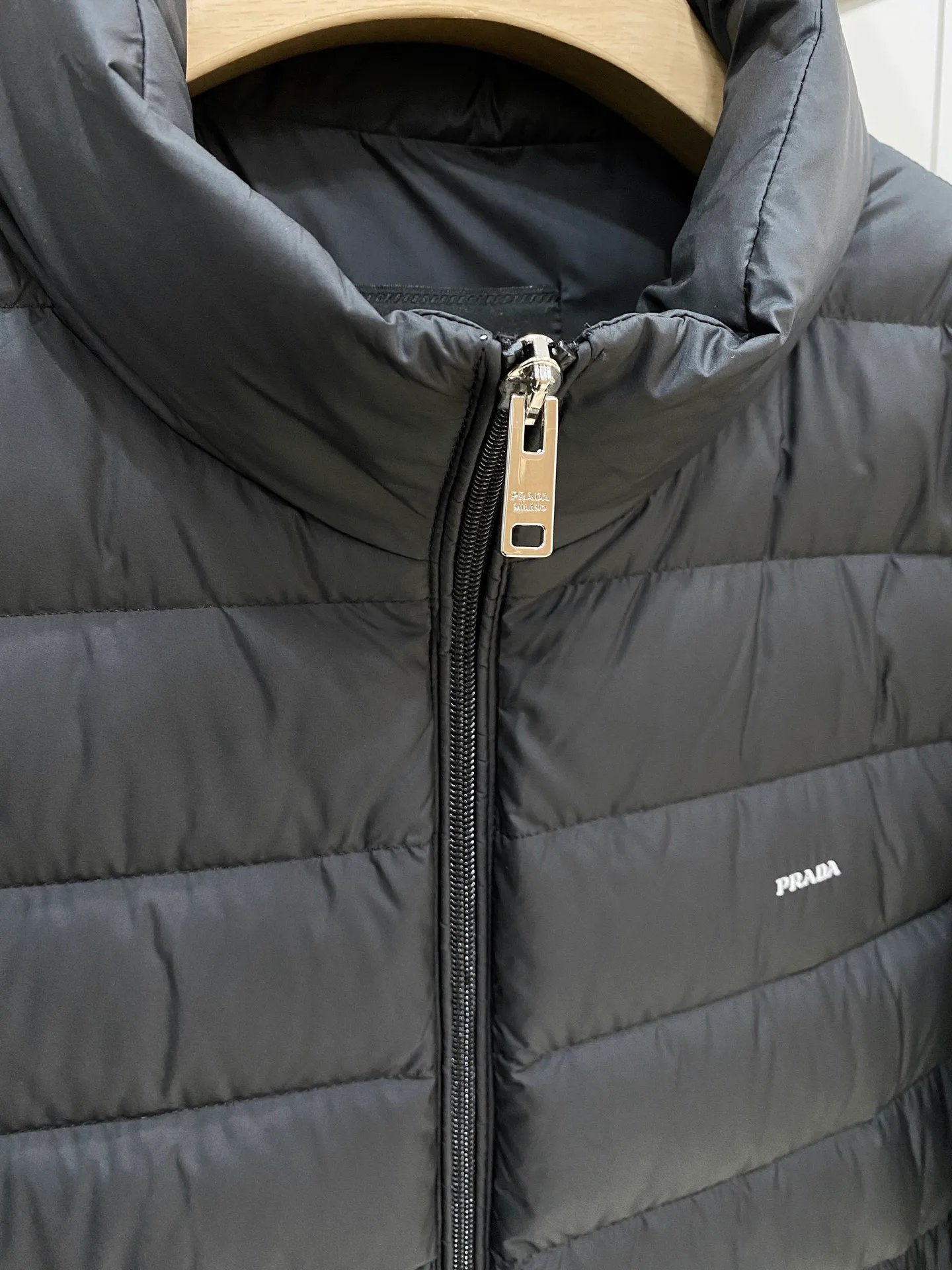 Куртки И Пуховики Мужские Prada 18596329