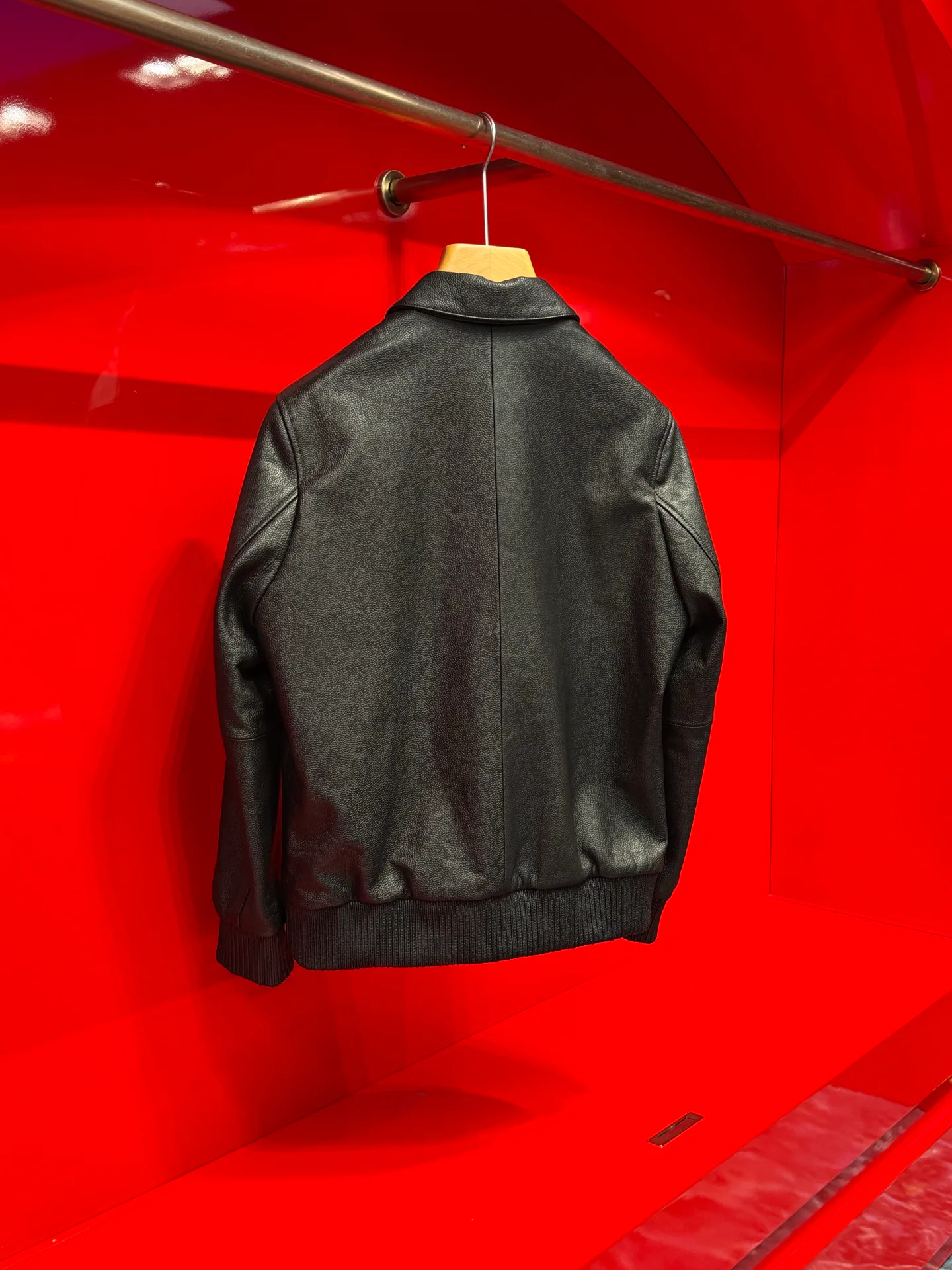 Men's Leather Jackets And Sheepskin Coats HERMES 18372103