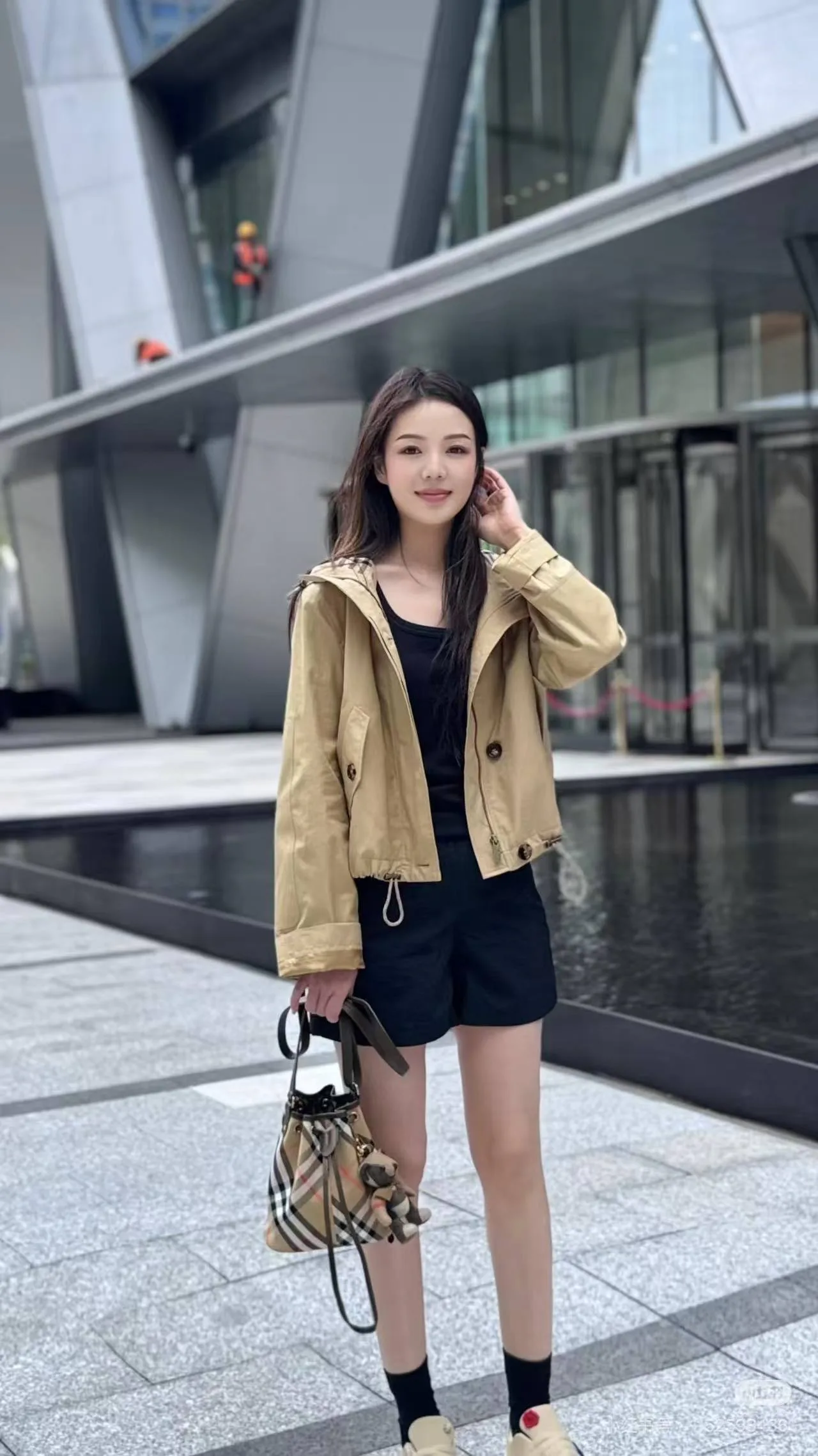 Women's Jackets And Down Jackets BURBERRY 17906719