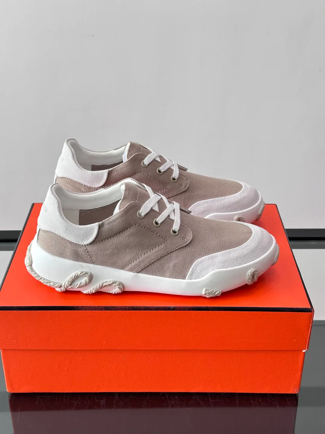 Women's Sneakers HERMES 17255274