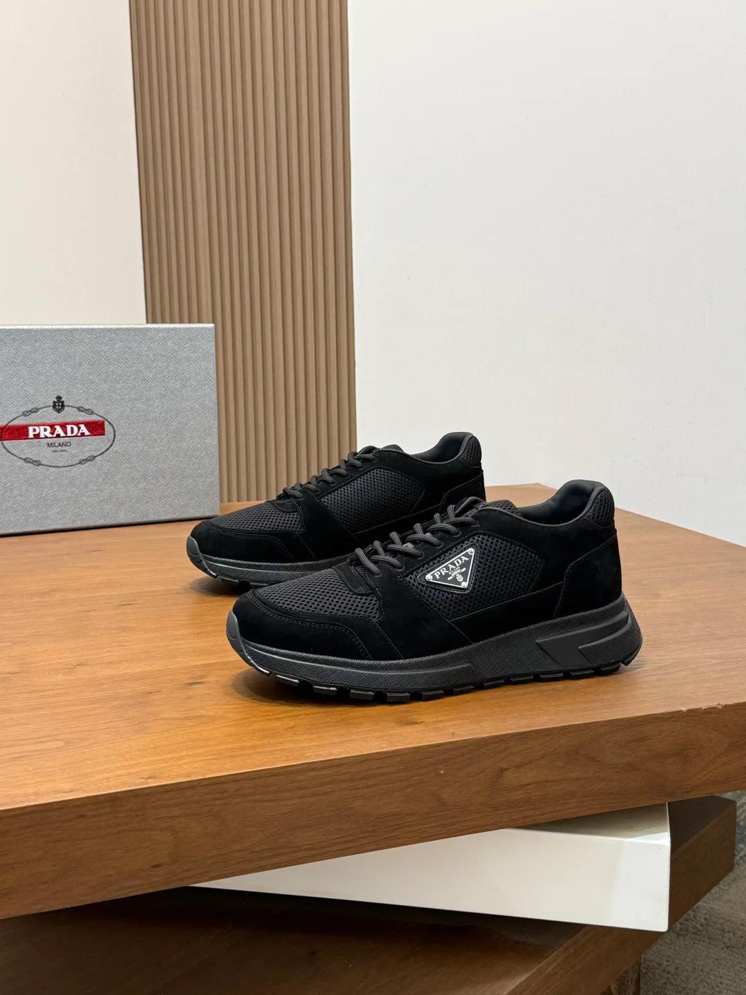 Men's Sneakers PRADA 17809341