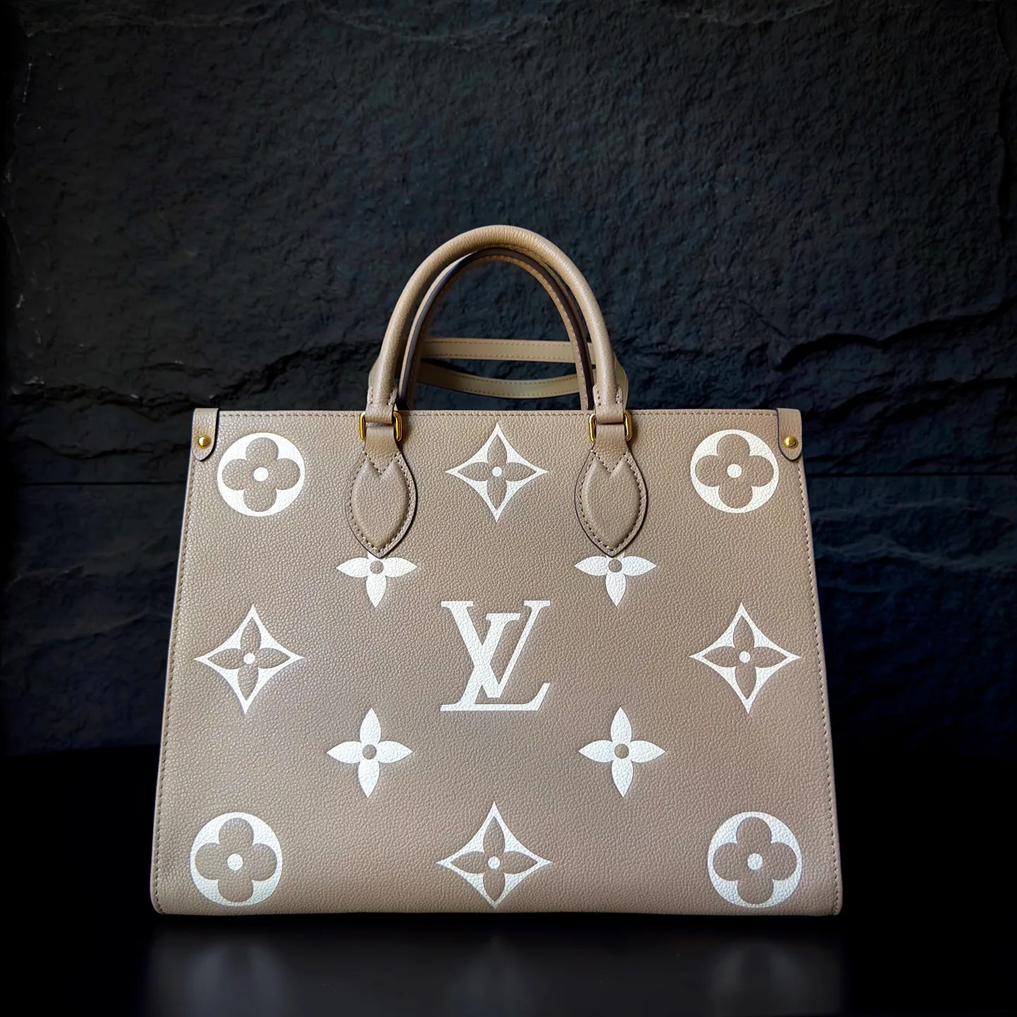 Women's Classic Handbags LOUIS VUITTON 18170502