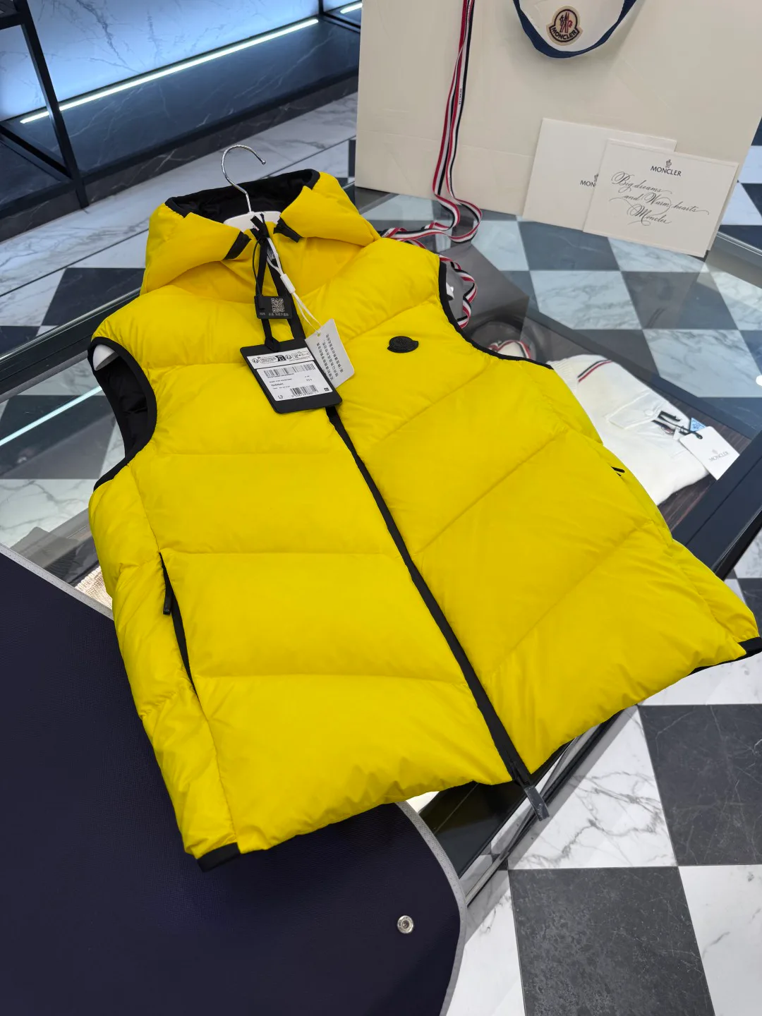 Men's Vests MONCLER 18007721