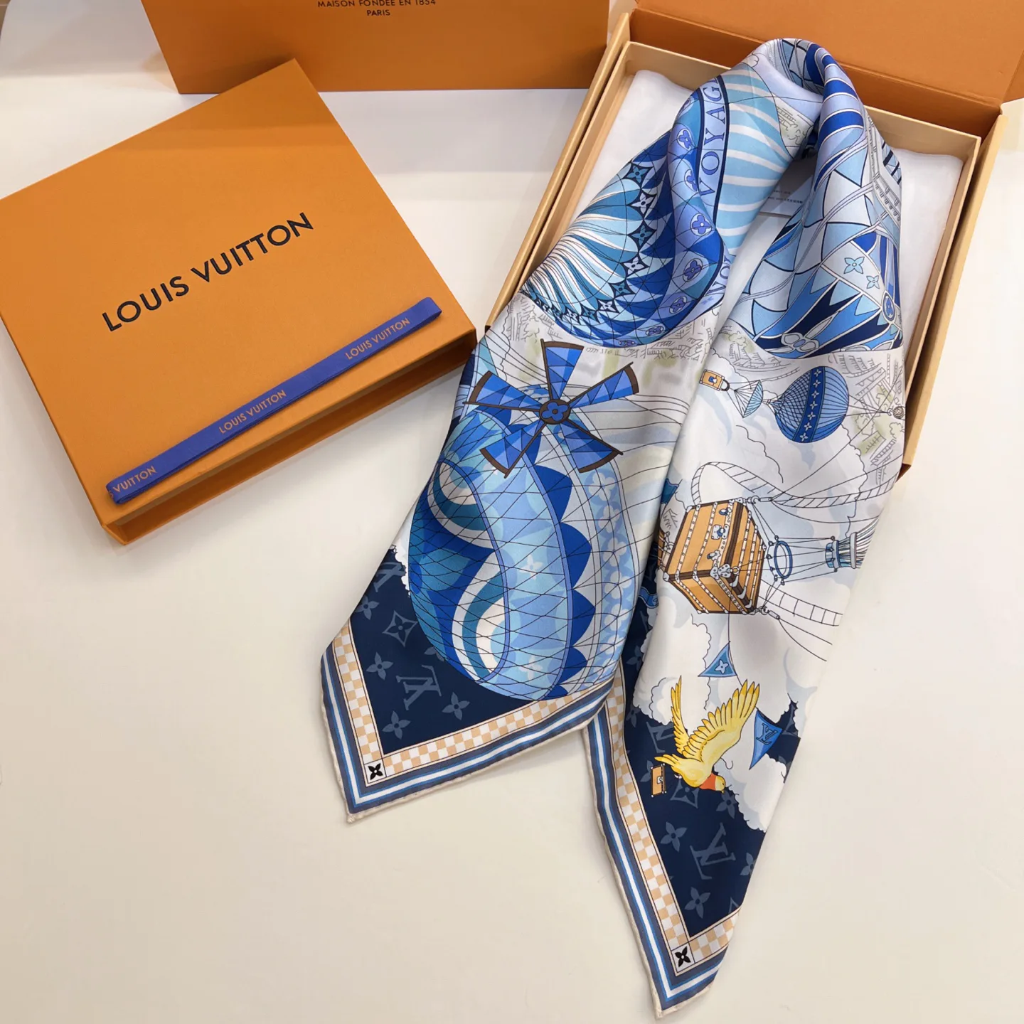 Silk Scarves LOUIS VUITTON 16851482