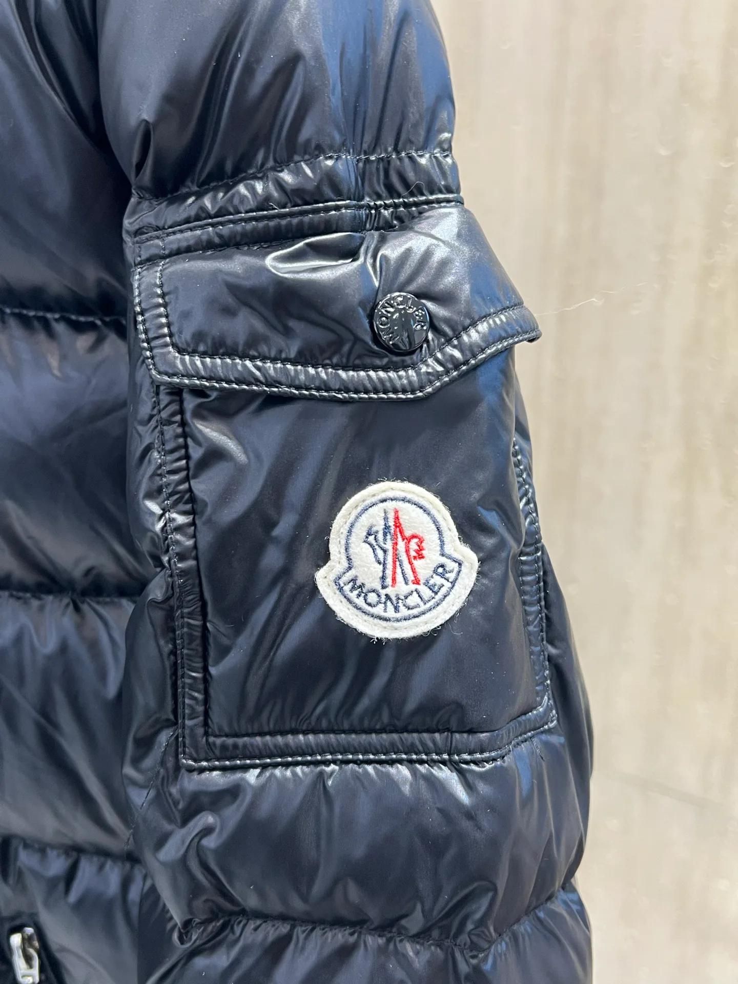 Men's Jackets And Down Jackets MONCLER 18231423