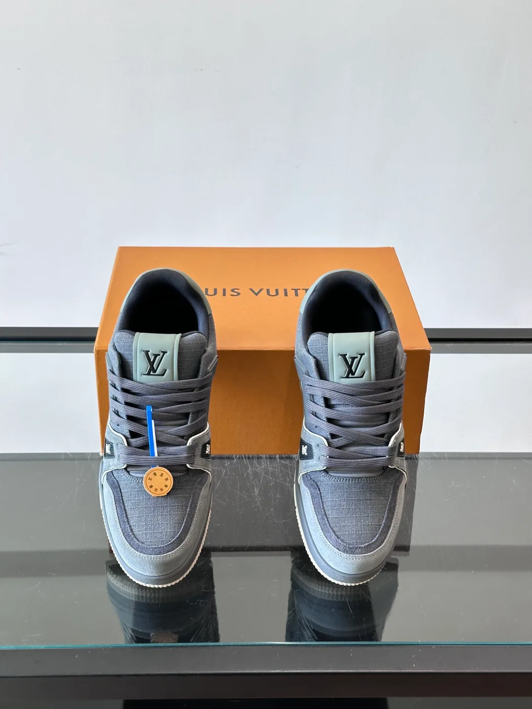 Men's Sneakers LOUIS VUITTON 17604276