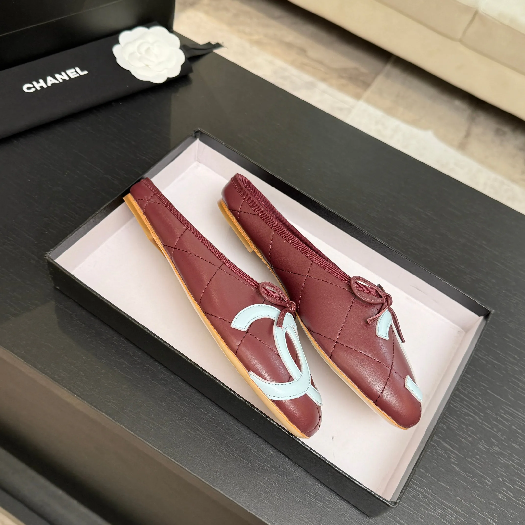 Women's Ballet Flats CHANEL 18063111