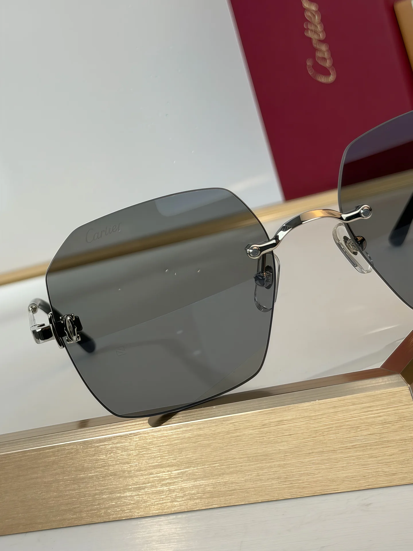 Glasses CARTIER 18060090