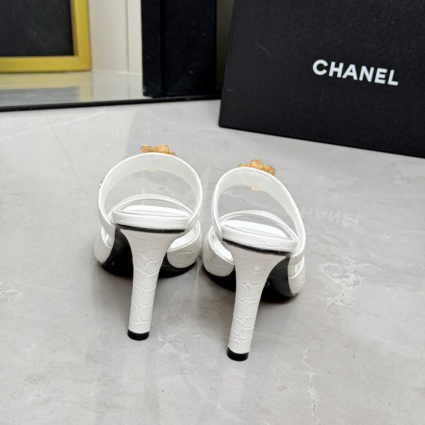 Women's Open-Toe Sandals CHANEL 17335029