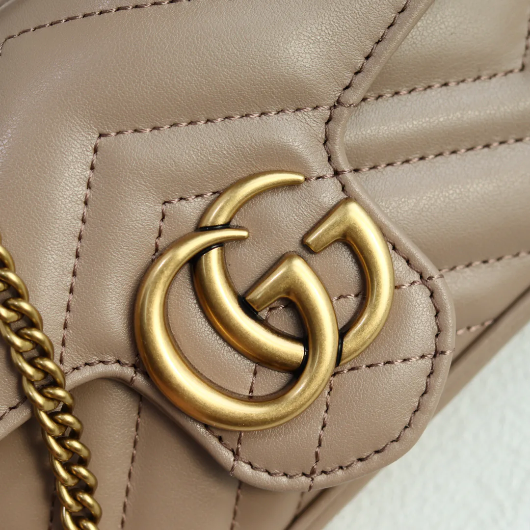 Women's Classic Handbags GUCCI 17947927