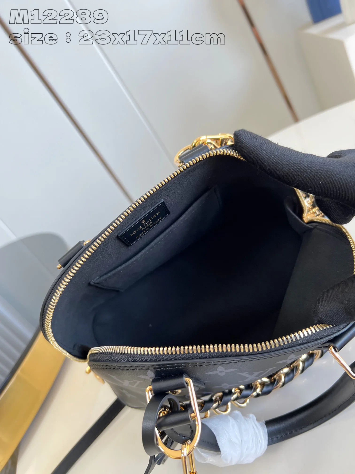 Women's Classic Handbags LOUIS VUITTON 18227598