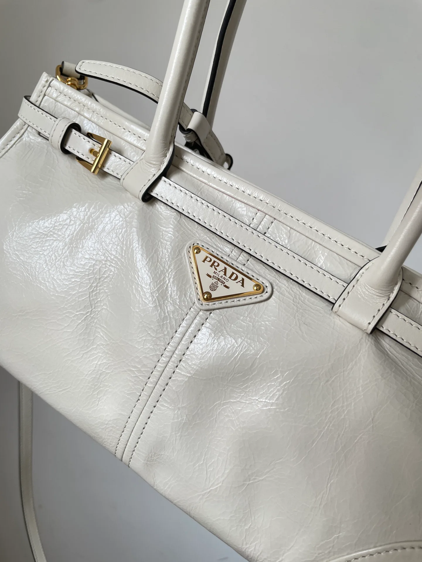 Women's Classic Handbags PRADA 17932652