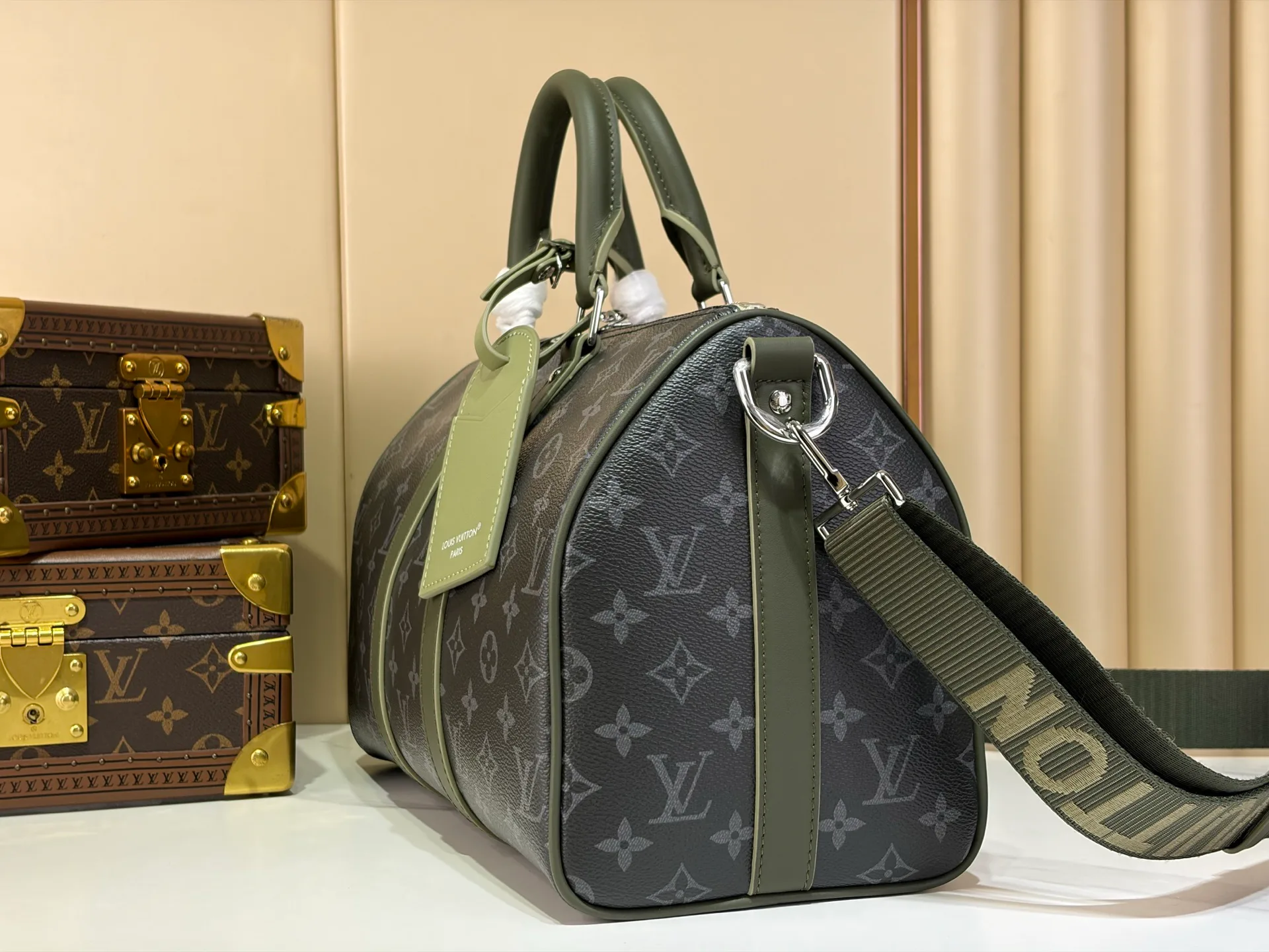 Women's Travel Bags LOUIS VUITTON 17674158