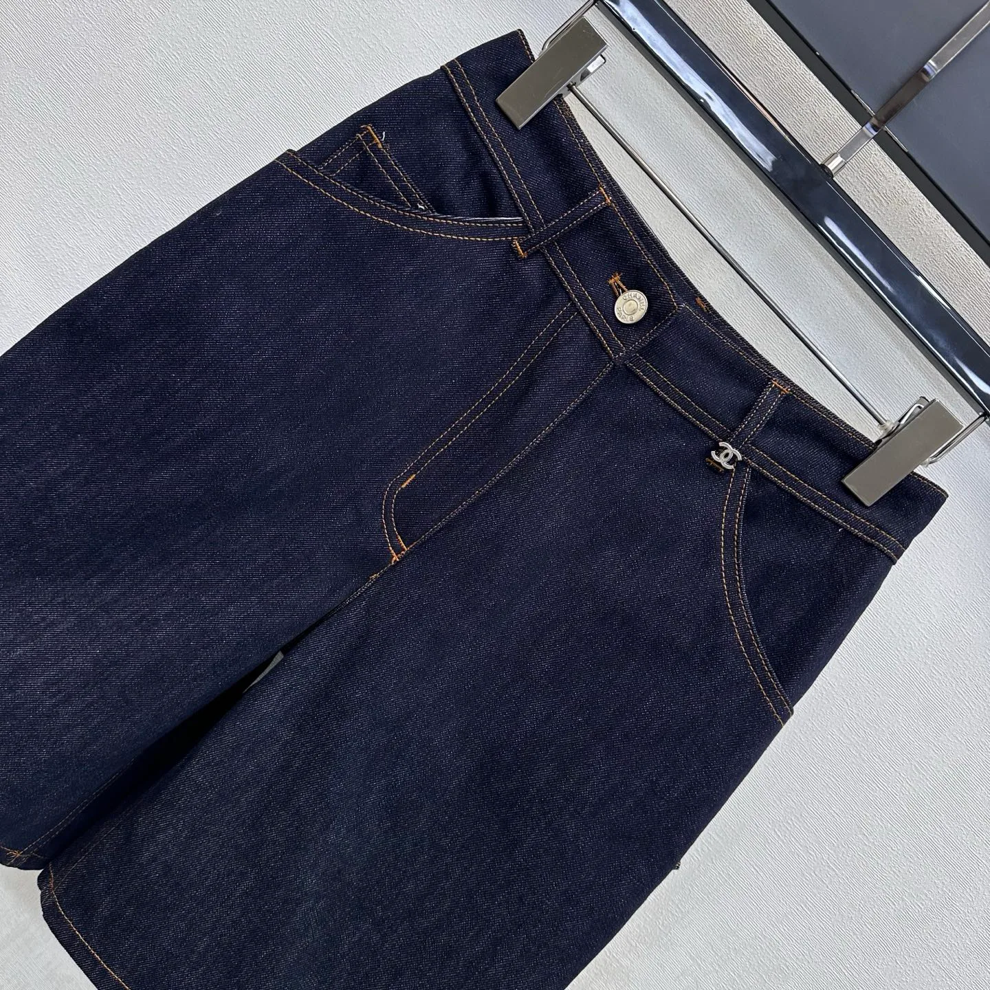 Women's Shorts CHANEL 17737821