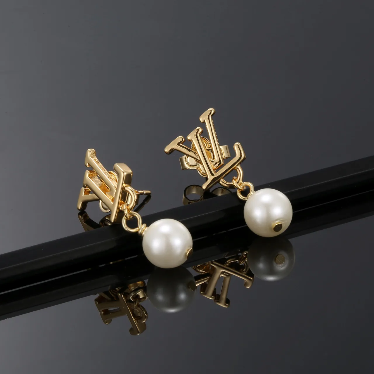 Jewelry LOUIS VUITTON 17844198