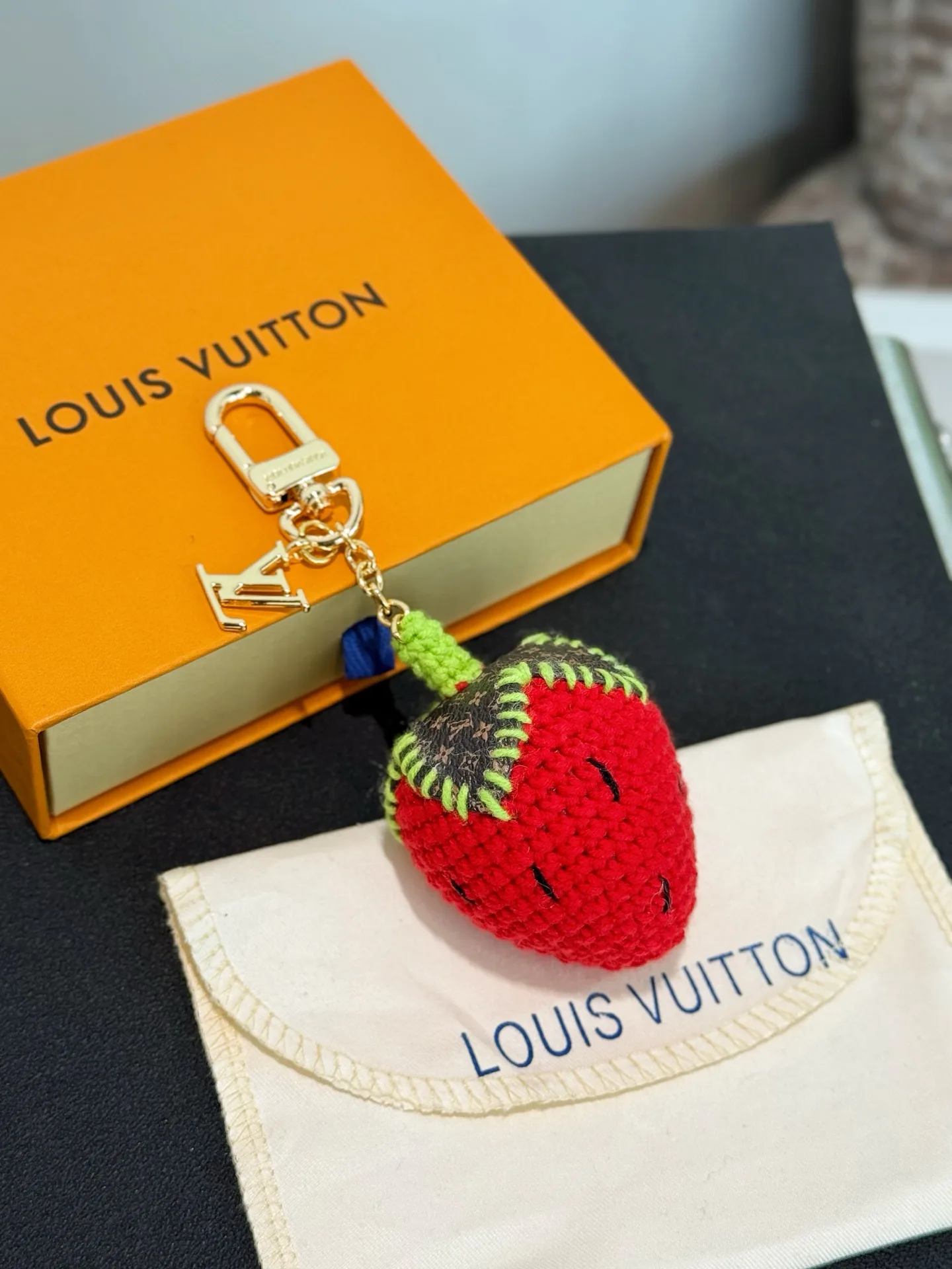 Key Cases LOUIS VUITTON 18013503