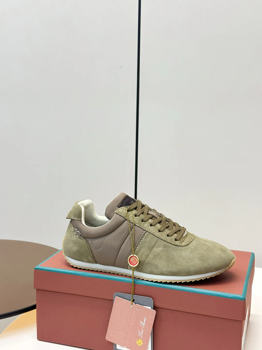 Women's Sneakers LORO PIANA 17464232