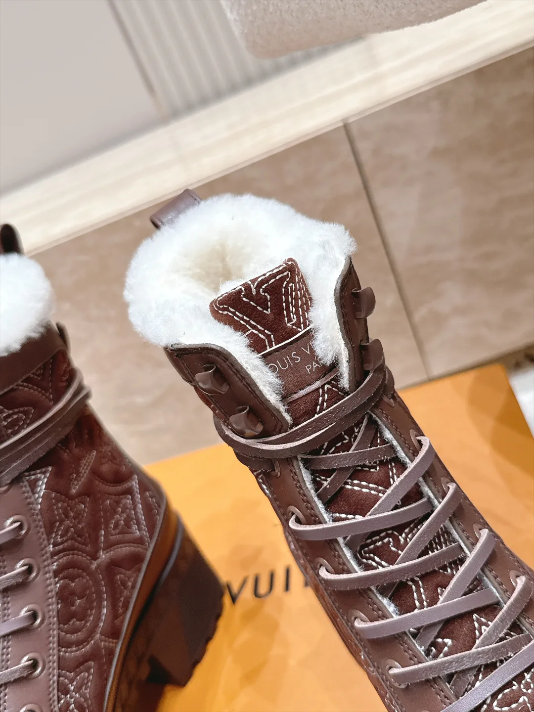 Women's Ankle Boots LOUIS VUITTON 18498030