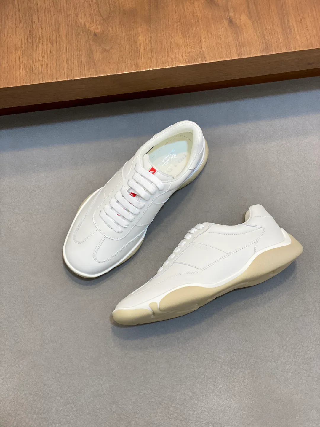 Men's Sneakers PRADA 18055217