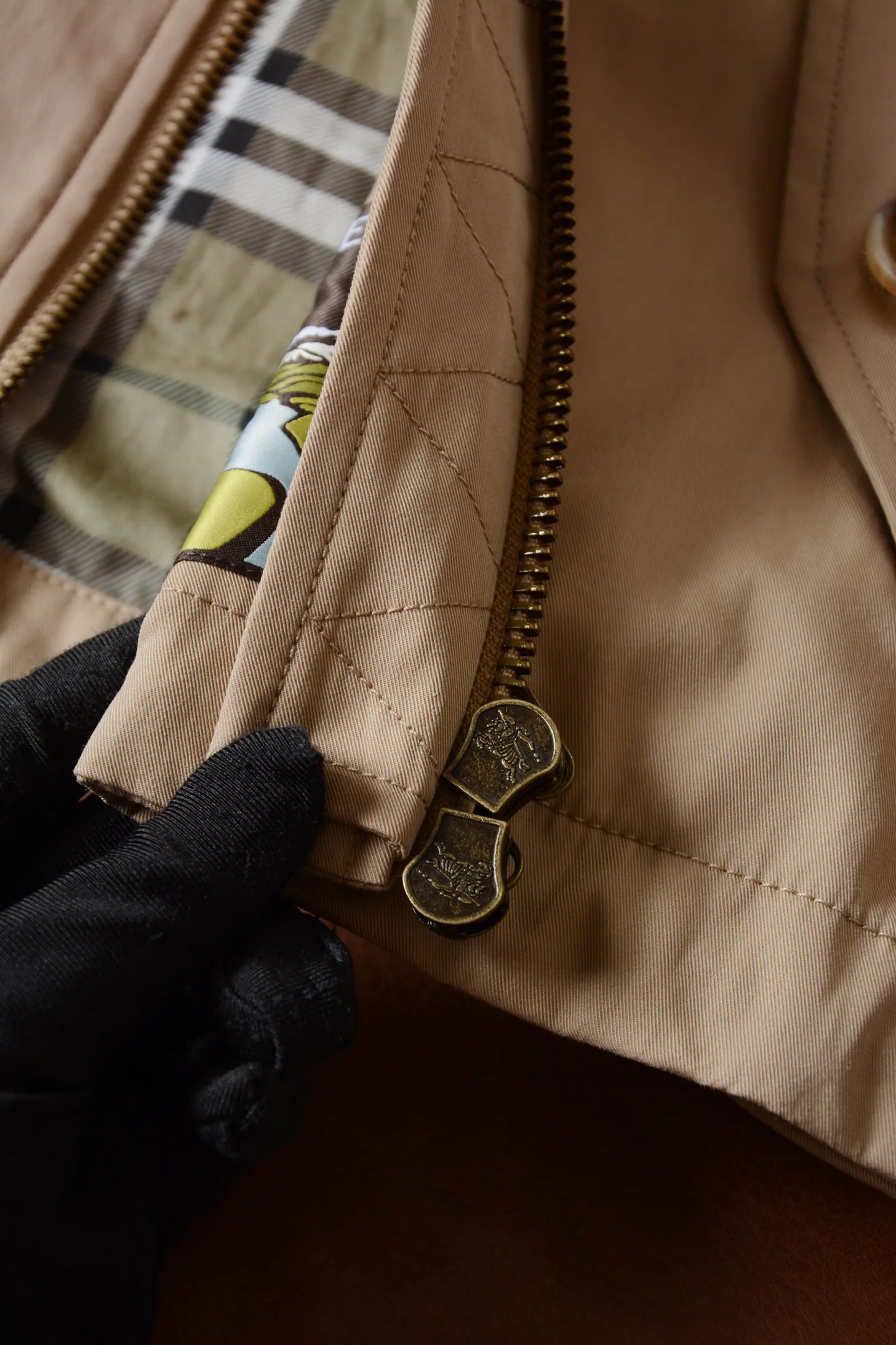 Women's Jackets And Down Jackets BURBERRY 17998547
