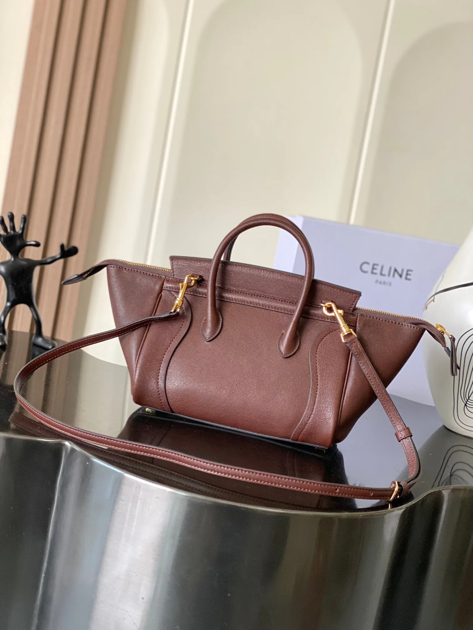Women's Classic Handbags CELINE 18310364