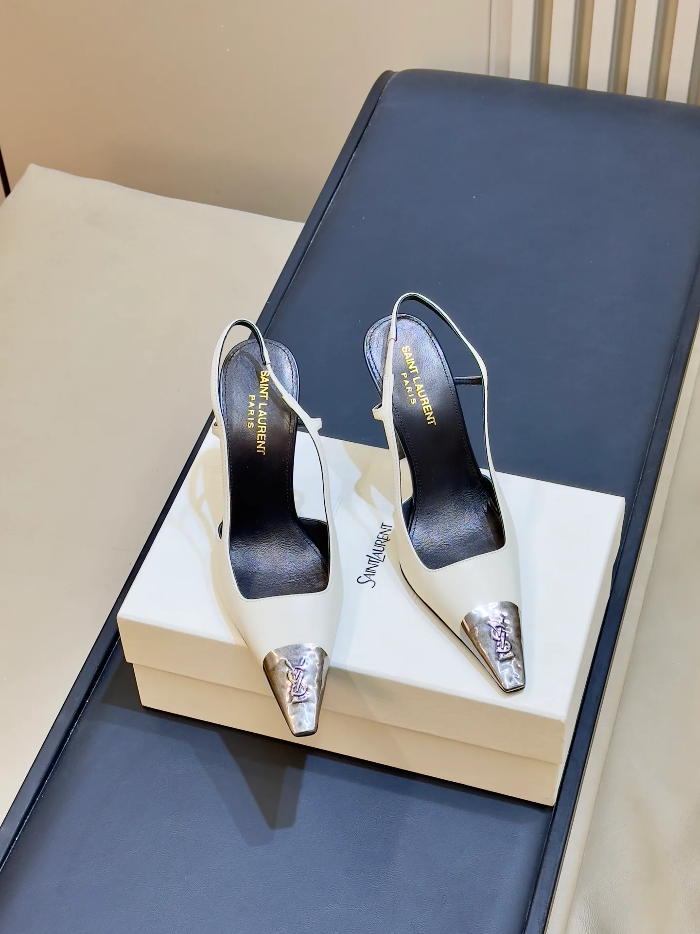 Women's Heels SAINT LAURENT 18073503