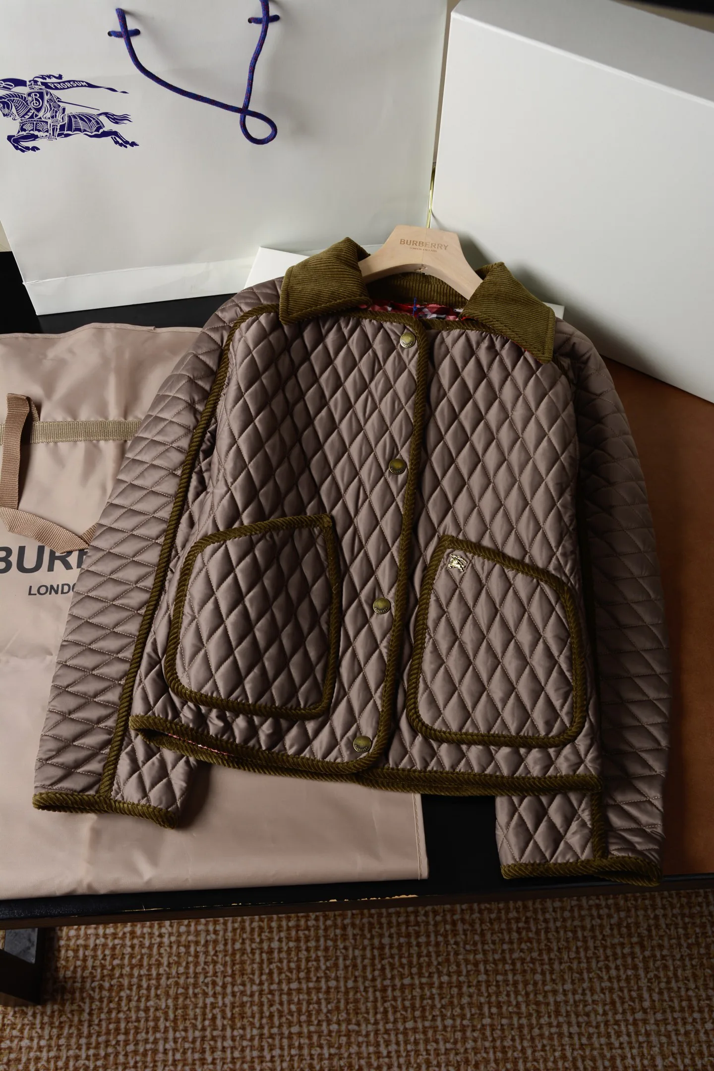 Women's Jackets And Down Jackets BURBERRY 17908968