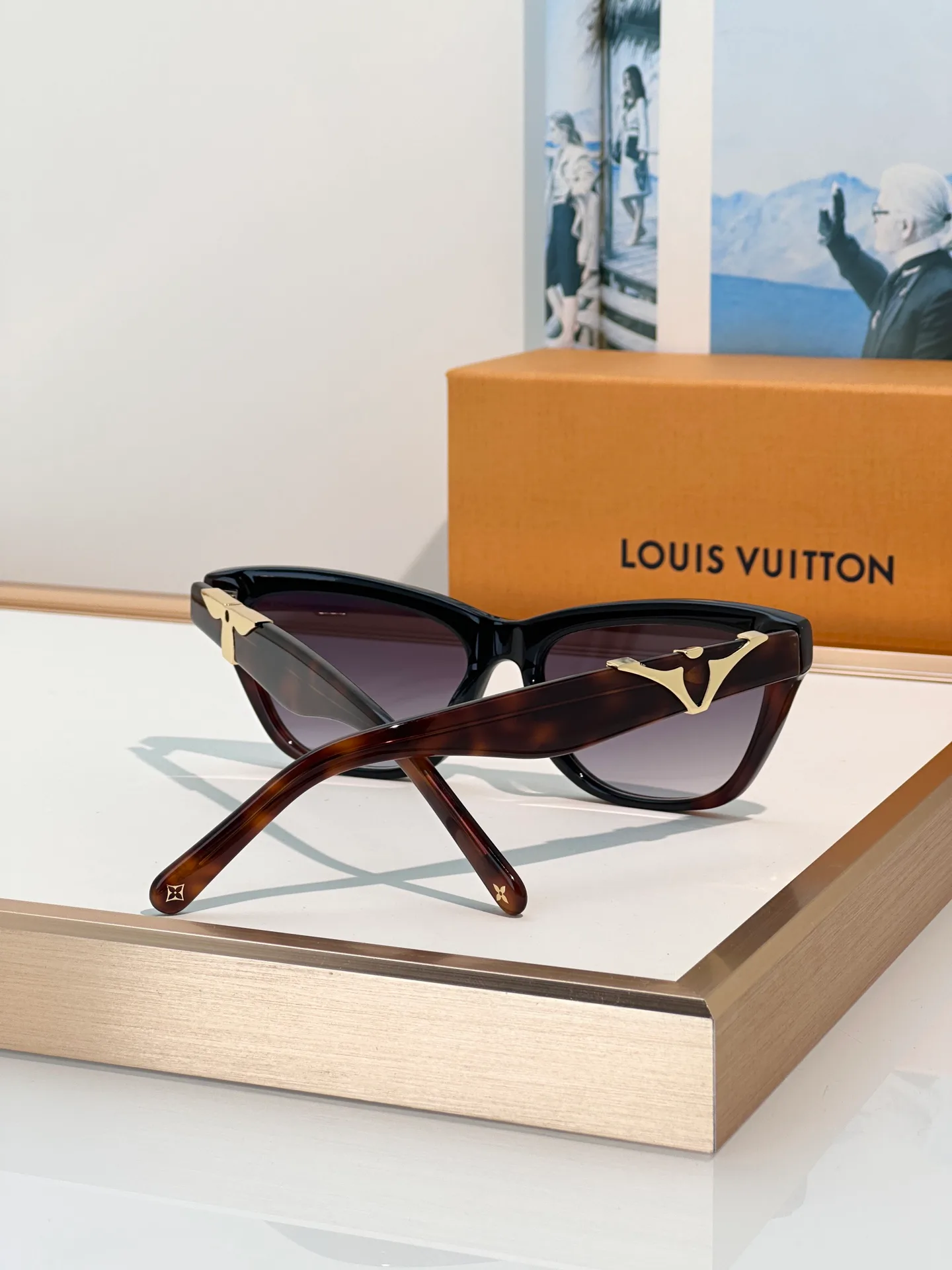 Glasses LOUIS VUITTON 18095234