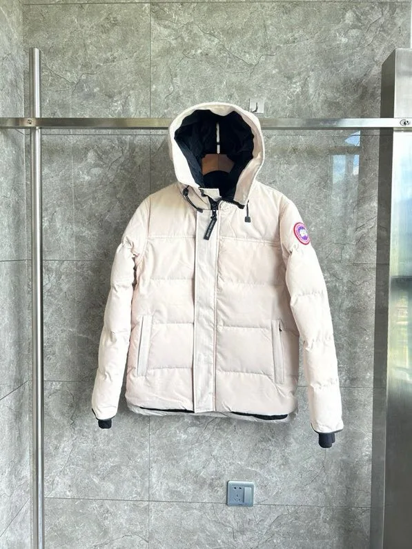 Women's Jackets And Down Jackets CANADA GOOSE 18111610
