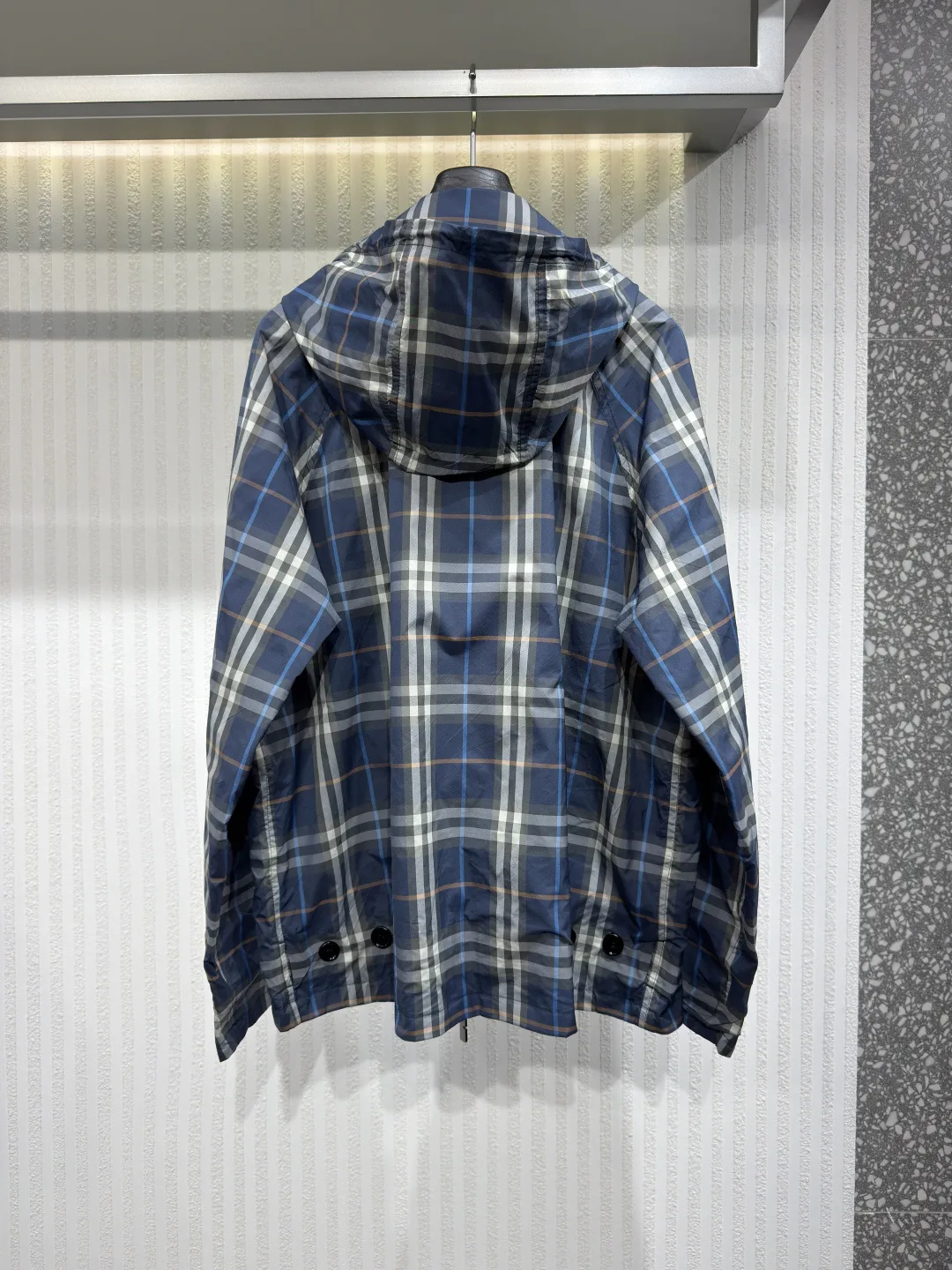 Men's Jackets And Down Jackets BURBERRY 17873336