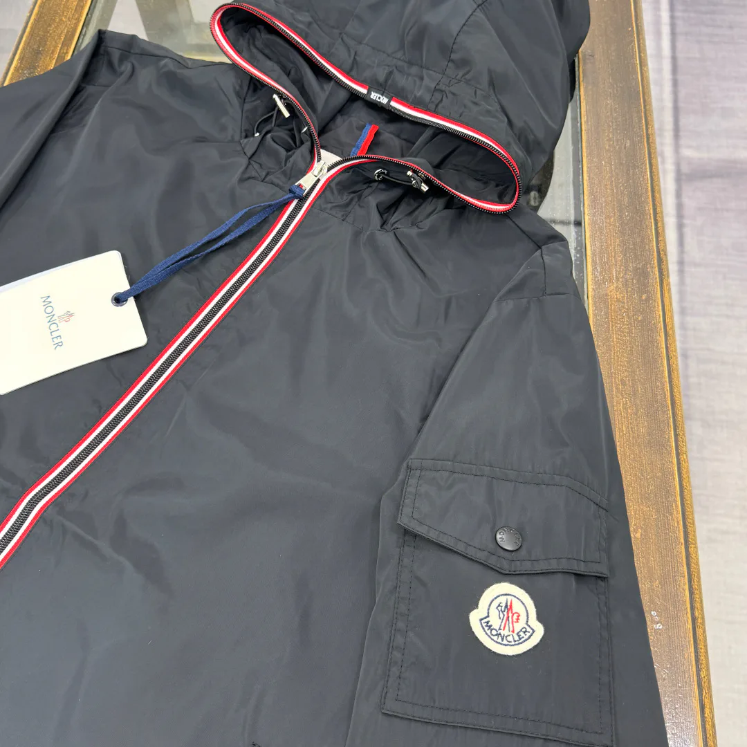 Men's Jackets And Down Jackets MONCLER 18002263