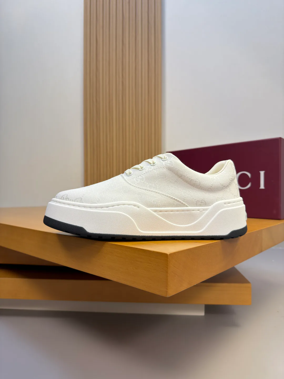 Men's Sneakers GUCCI 17368523