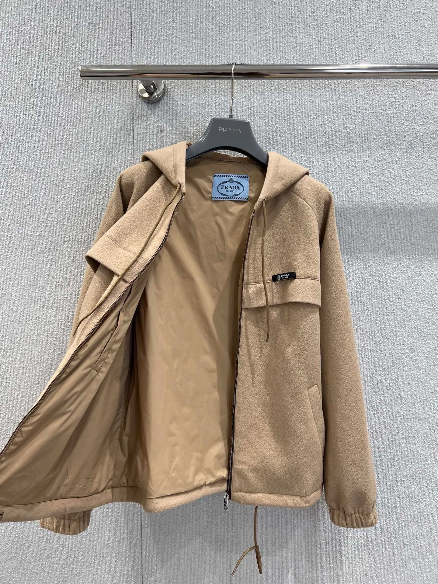 Women's Jackets And Down Jackets PRADA 18141085