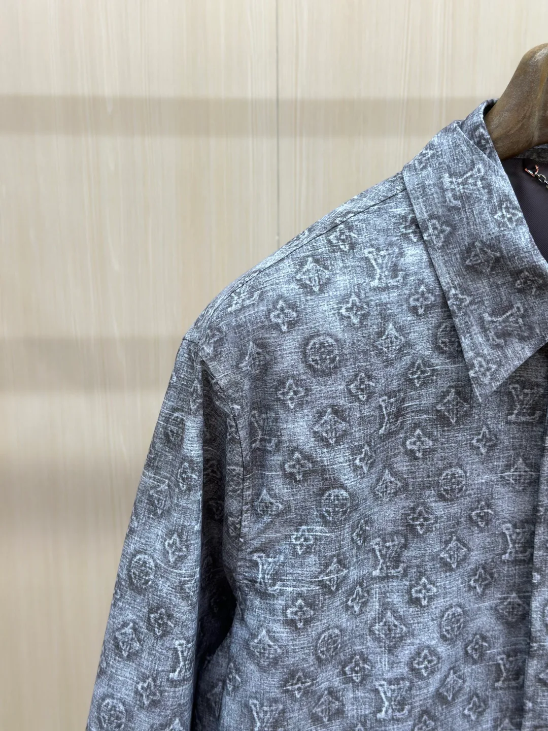 Куртки И Пуховики Мужские Louis Vuitton 18599298