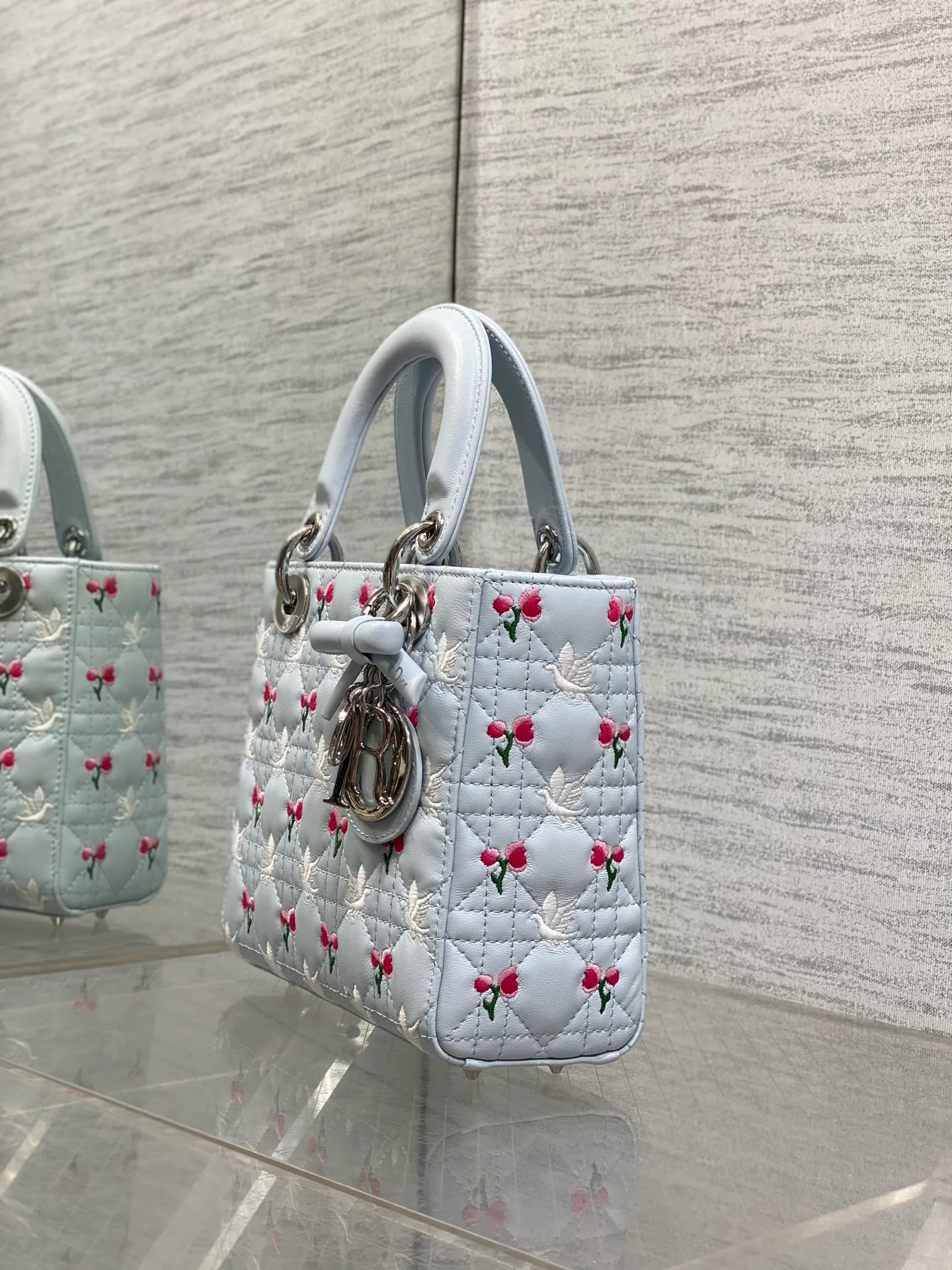 Women's Classic Handbags CHRISTIAN DIOR 17601326