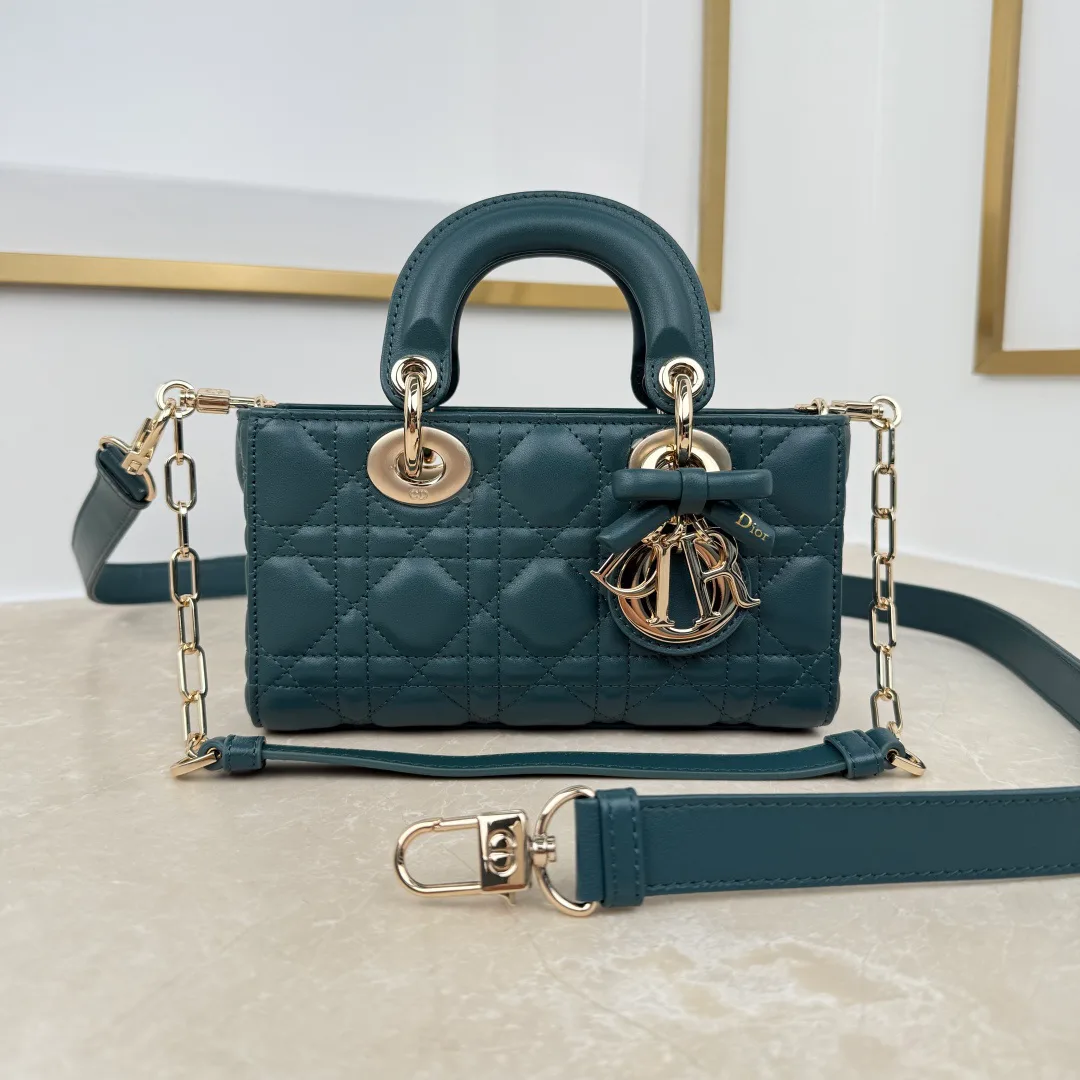 Women's Classic Handbags CHRISTIAN DIOR 18242050