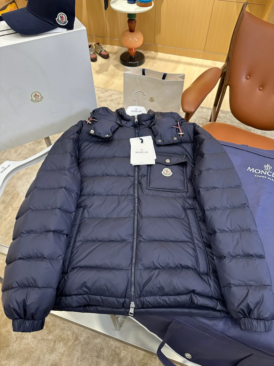 Men's Jackets And Down Jackets MONCLER 18260912