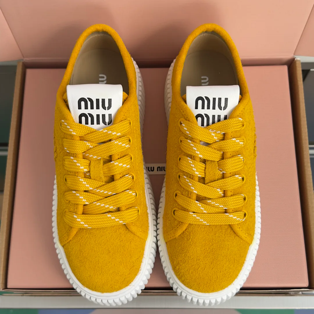 Women's Sneakers MIU MIU 17950574