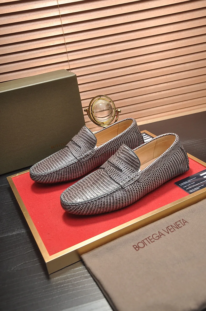 Men's Loafers And Dress Shoes BOTTEGA VENETA 18262200