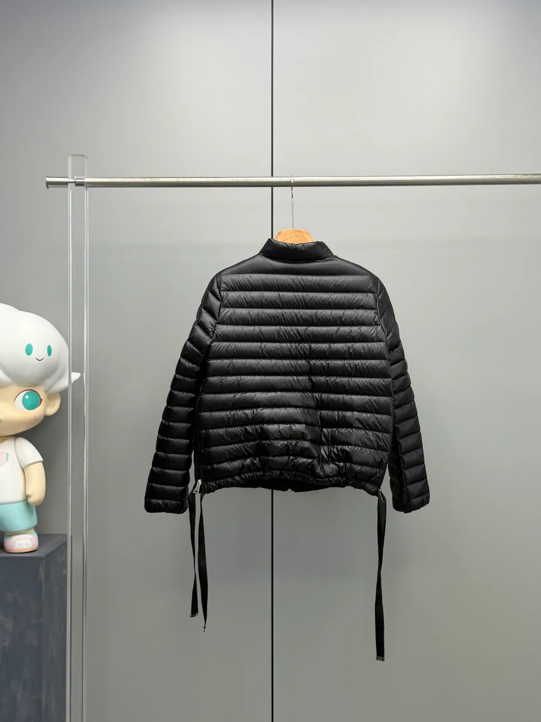 Women's Jackets And Down Jackets MONCLER 18535037
