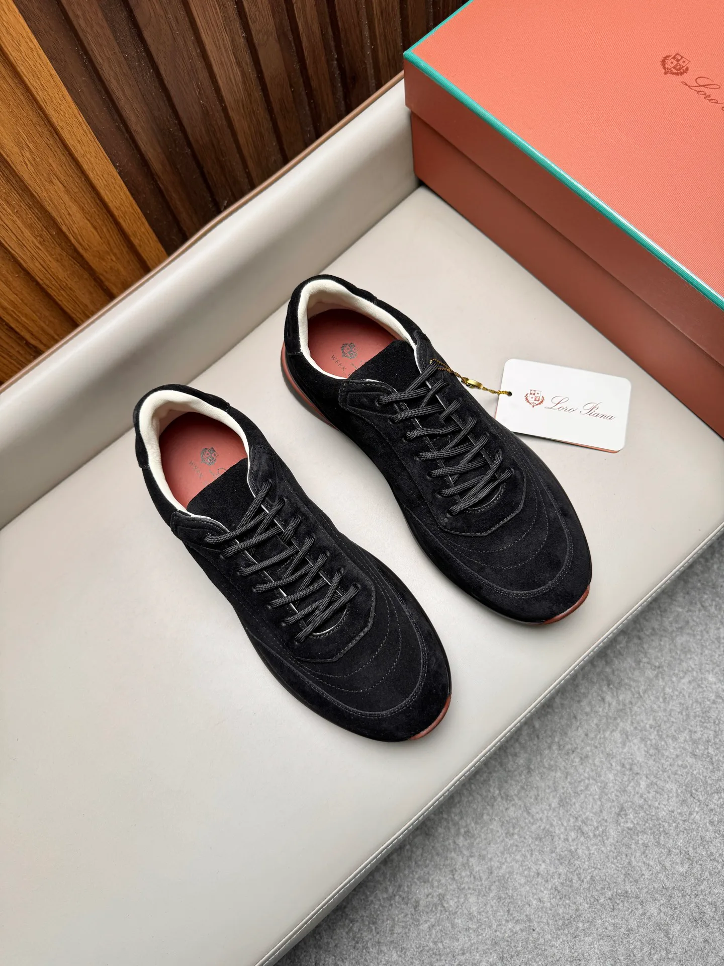 Women's Sneakers LORO PIANA 18367843