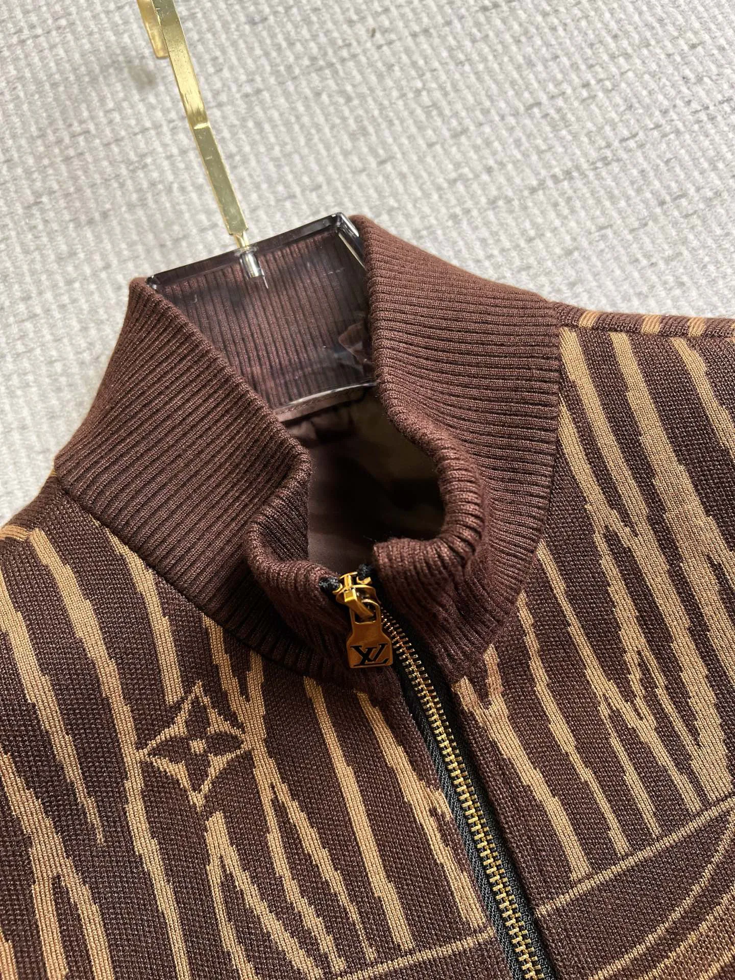 Men's Jackets And Down Jackets LOUIS VUITTON 18098409