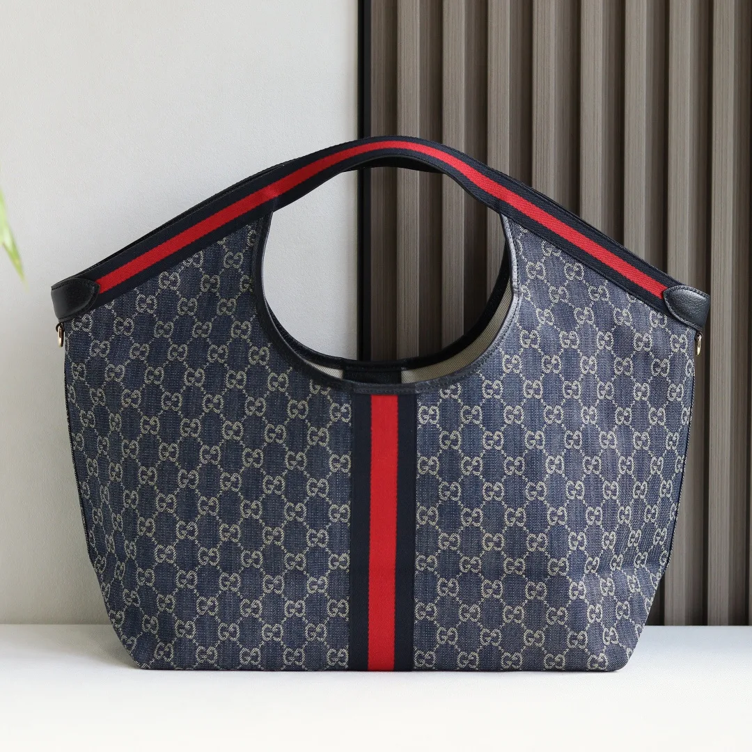 Women's Classic Handbags GUCCI 18262394