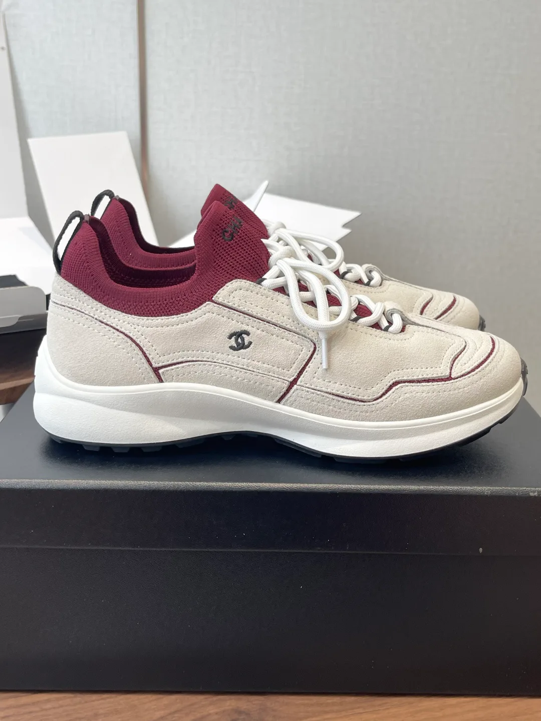 Women's Sneakers CHANEL 17364708